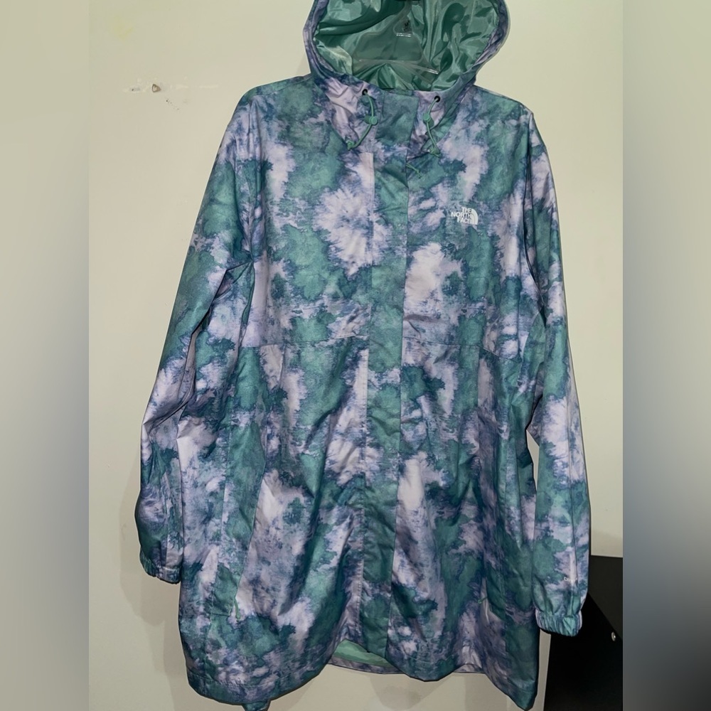 The North Face Women’s Plus Size Printed Antora Parka - Picture 6 of 16